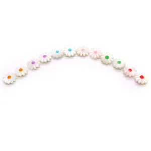 Daisy shell beads for DIY jewelry making in assorted colors and white petals
