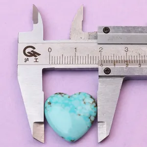 Medida detallada de una piedra turquesa en forma de corazón de 18mm para joyería DIY