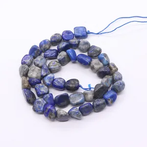 Perles en lapis-lazuli poli de forme irrégulière sur cordon pour bijoux DIY