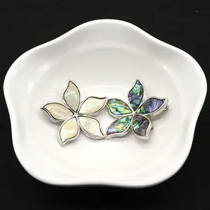 Spille a fiore in madreperla naturale bianca e conchiglia di abalone colorata
