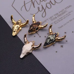 Böhmische Stierkopf Anhänger aus Harz mit vergoldeter Legierung für DIY Modeschmuck