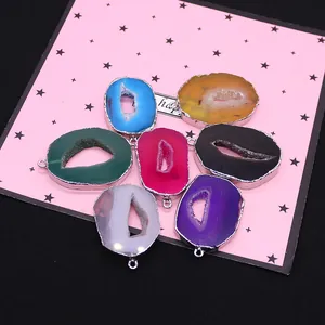 Set of 7 colorful natural agate geode pendants with silver-plated edges for DIY jewelry