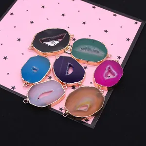 Natuurlijke druzy agaat hangers met vergulde randen en dubbele connectoren voor sieraden