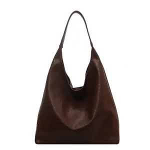 Retro dark brown large capacity hobo bag in wrinkled faux leather for daily commute