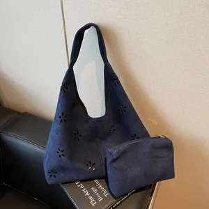Γυναικεία Τσάντα Tote από Συνθετικό Καστόρι με Λουλούδια Laser Κοπή Μεγάλη Χωρητικότητα Τσάντα Ώμου Hobo Ρετρό