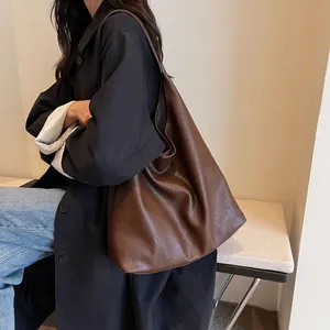 Women Retro Large Capacity Hobo Bag PU Leather Tote Bag Slouchy Shoulder Bag Casual Urban Commuter Minimalist Fashion Bag