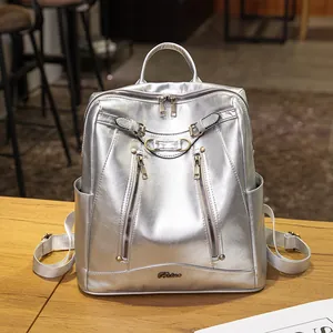 Sac à dos rétro en similicuir argenté métallisé pour femme avec haute brillance et chic