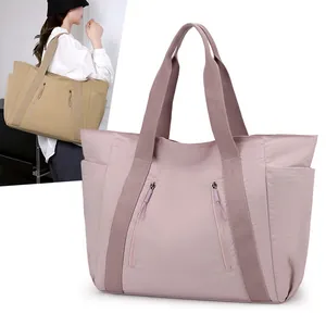 Grande borsa tote in nylon impermeabile da donna con tasche multiple e spallacci larghi