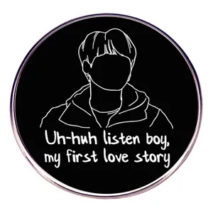 Moderna Spilla Rotonda in Smalto My First Love Story Badge con Personaggio Spilla in Lega per Vestiti Borsa Zaino Cappello Accessori Decorativi