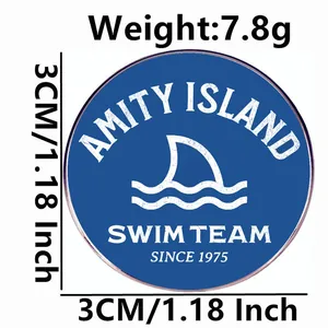 Amity Island Swim Team 1975 Emaille Hai Brosche aus blauer Metalllegierung