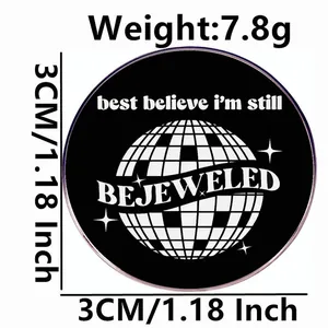Pin's boule disco de 3cm avec gravure Bejeweled en finition noir et blanc