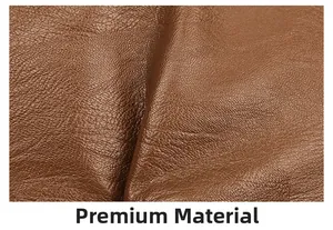 Vista macro della trama della pelle marrone lavata di una borsa a tracolla premium