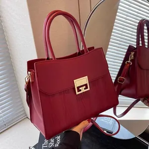 Elegant burgundy wedding handbag with wave embossing and gold G-buckle for women