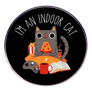 Broche en Alliage Chat Indoor Mangeant de la Pizza Dessin Animé Badge Animal Émaillé pour Décoration de Sac à Dos Cadeau
