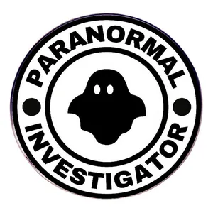 Καρφίτσα Φάντασμα Paranormal Investigator Halloween από Κράμα Σήμα Κινουμένων Σχεδίων Σιλουέτα Φαντάσματος Στρογγυλό Σήμα Κοσμήματα για Άνδρες Γυναίκες