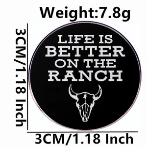 Broche tête de vache Life is Better on the Ranch, badge rond en métal de 3cm