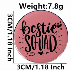 Rosa Bestie SQUAD Emaille-Anstecker mit Herz und Stern, 3cm runder Metall-Ansteckpin