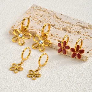 Boucles d'Oreilles Créoles en Acier Inoxydable Fleur Creuse Or Strass Boucles d'Oreilles Clous pour Femme Bijoux