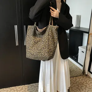 Women Retro Leopard Plaid Large Capacity Tote Bag Fashion Underarm Shoulder Bag For Daily Work Shopping Fashionable Travel Handbag