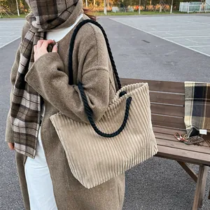 Sac cabas en velours côtelé beige avec anses tressées noires, grand sac d'hiver chic