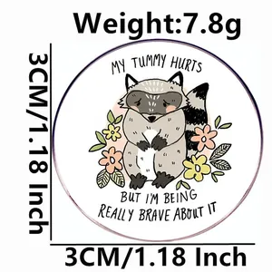 Pin's en émail raton laveur avec fleurs et slogan, badge en métal rond de 3cm accessoire