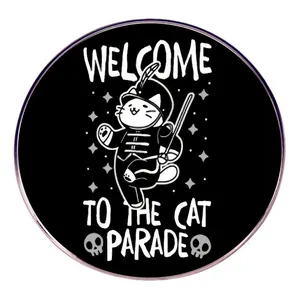 Épingle Ronde en Alliage Émaillé Welcome To The Cat Parade Badge Chat de Bande Dessinée Broche Métal Gothique Pour Sac à Dos Vêtements