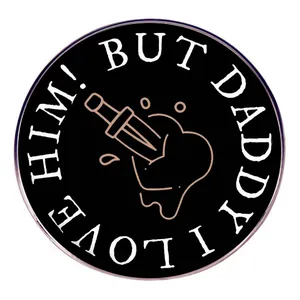 But Daddy I Love Him Letter Rond Emaille Pin Hart Dolk Patroon Legering Badge Mode Sieraden Accessoires Voor Kleding Tas