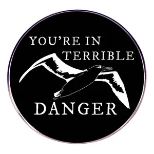 Creative Seagull Youre In Terrible Danger Alloy Brooch Enamel Pin Animal Bird Round Badge For Clothing Backpack Accessories