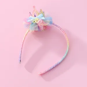 Serre-tête princesse dégradé arc-en-ciel avec couronne scintillante et fleurs en mesh