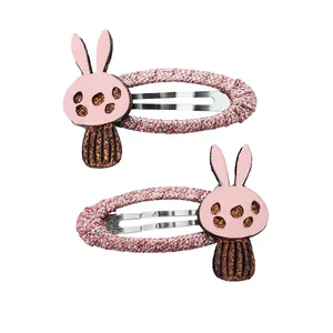 Haarklammern für Mädchen mit rosa hohlem Kaninchen und Glitzer-Details im Set