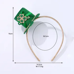 Vue détaillée du serre-tête Saint-Patrick avec mini chapeau vert et trèfles dorés