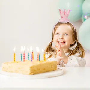 Serre-tête couronne rose avec dentelle et papillons pour fête de petite fille