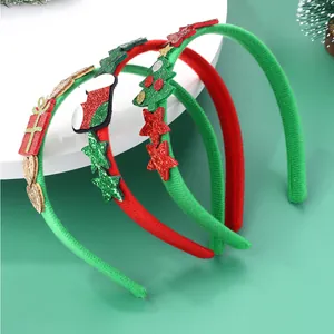 Set di 3 cerchietti natalizi con albero di paillettes, calza rossa e scatole regalo