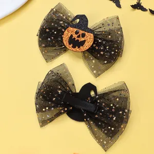 Details von Halloween Kürbis-Haarclips mit schwarzen Netzschleifen und Hexenhüten