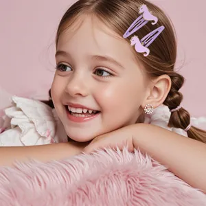 Paire de jolies barrettes hippocampe violettes et boucles d'oreilles argentées pour filles