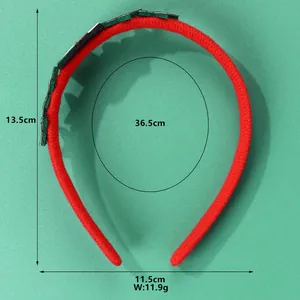 Dimensioni dettagliate della fascia di Natale: altezza 13,5cm e larghezza 11,5cm