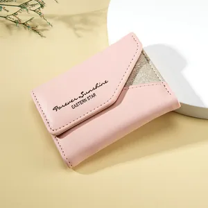 Portafoglio donna in pelle PU rosa con glitter dorati e chiusura a patta a bustina