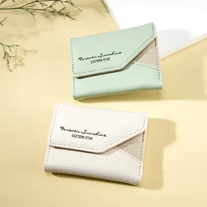 Portafoglio da donna in pelle PU con design a tre ante e dettagli di paillettes oro
