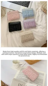 Détail de portefeuilles courts en tweed et similicuir avec lettrage doré en cinq couleurs