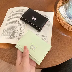 Mini portefeuilles en cuir pour femmes avec détail de nœud et plusieurs fentes