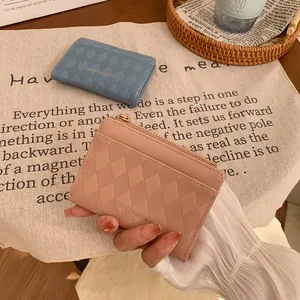 Portamonete minimalisti in pelle trapuntata blu e rosa con cerniera dorata elegante