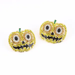 Orecchini a perno a zucca di Halloween con strass scintillanti e dettagli in smalto