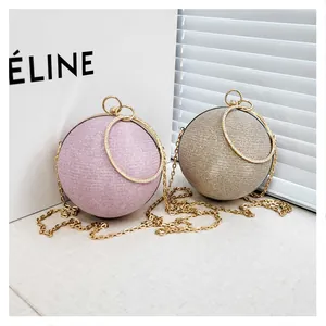 Détails des sacs de soirée sphériques avec poignées en métal serties de cristaux brillants