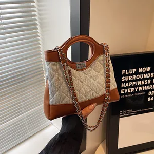 Sac Seau Matelassé en Denim et Cuir PU pour Femmes Losange Patchwork Chaîne Sac à Bandoulière Rétro Décontracté pour Été