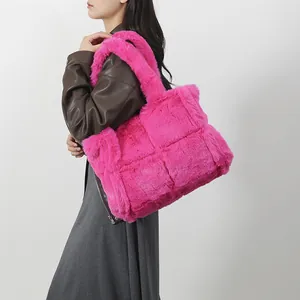 Fuchsia plush woven shoulder bag in faux fur with large capacity for winter style