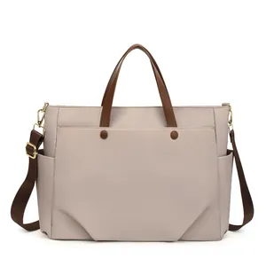 Beige 15,6 inch laptoptas met bruine handvatten en verstelbare schouderriem