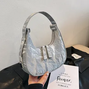 Dames Mode Hobo Tas Gekreukeld Metallic PU Leer Onderarm Schoudertas Geweven Textuur Y2K Stijl Halve Maan Handtas Dagelijks Feest