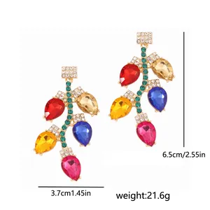 Dimensioni dettagliate degli orecchini di Natale con cristalli colorati da 6,5 cm