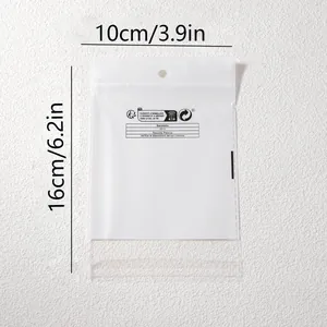 Detalle de bolsa de PP 10x16cm con autocierre y logotipo de reciclaje Triman