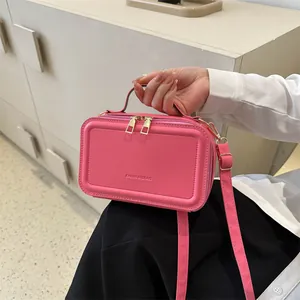 Fashion PU Leather Square Crossbody Bag For Women With Gold Zipper Adjustable Shoulder Strap Minimalist Handbag Daily Bag
